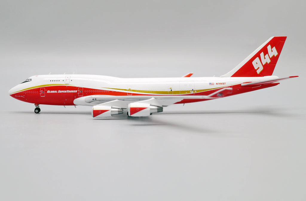 GLOBAL SUPERTANKER 747-400 N744ST